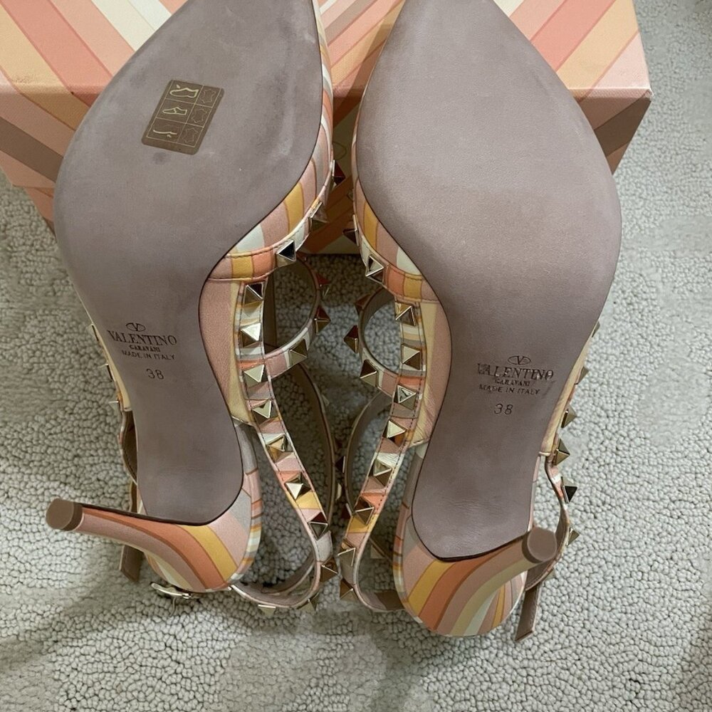 Valentino Garavani Rockstud Ankle Strap Pump - Picture 5 of 7